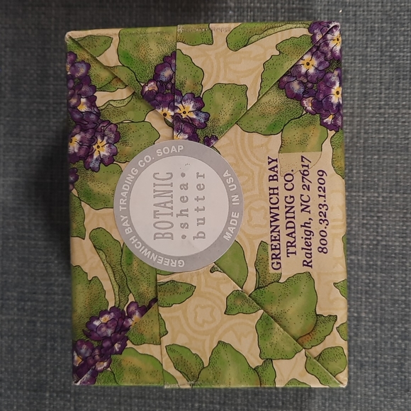 African Violet Cocoa Shea Butter Spa Bar Soap Set 10.5oz Bars Scented Bath Guest - Picture 4 of 4